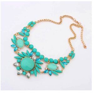 Stunning Aqua & Ice Blue Choker Gold Necklace